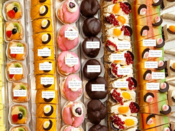Assortiment gebak + logo